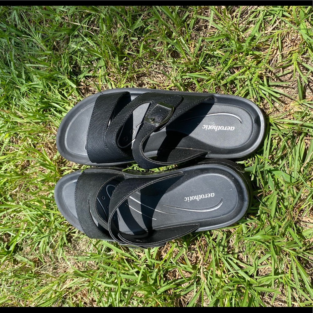 Aerothotic Black Sandals